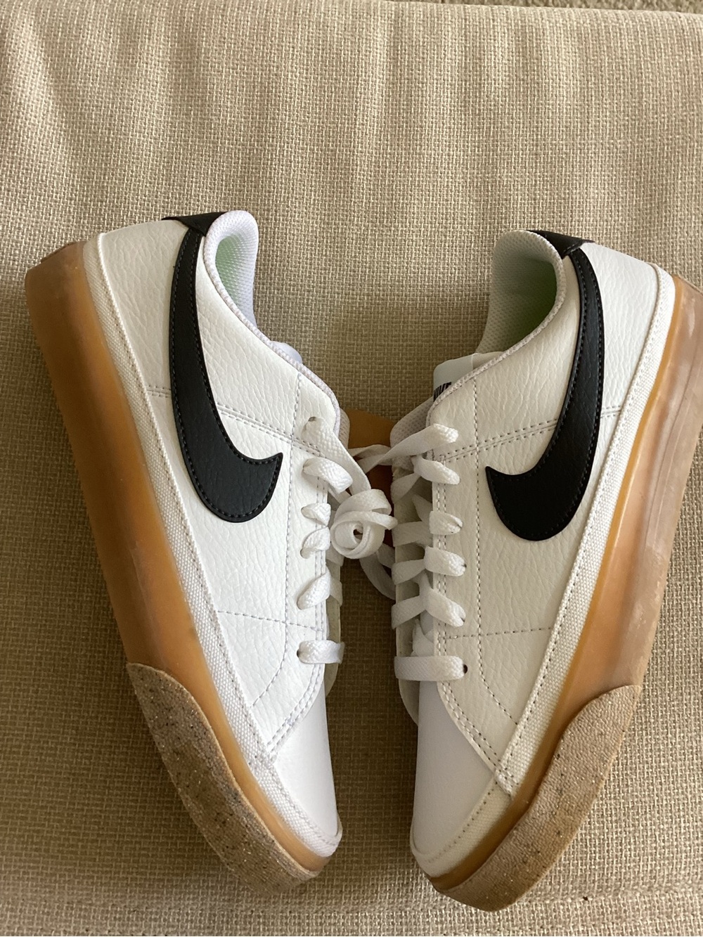 Nike Women's White Sneakers with Black Swoosh and Gum Sole - Picture 4 of 7